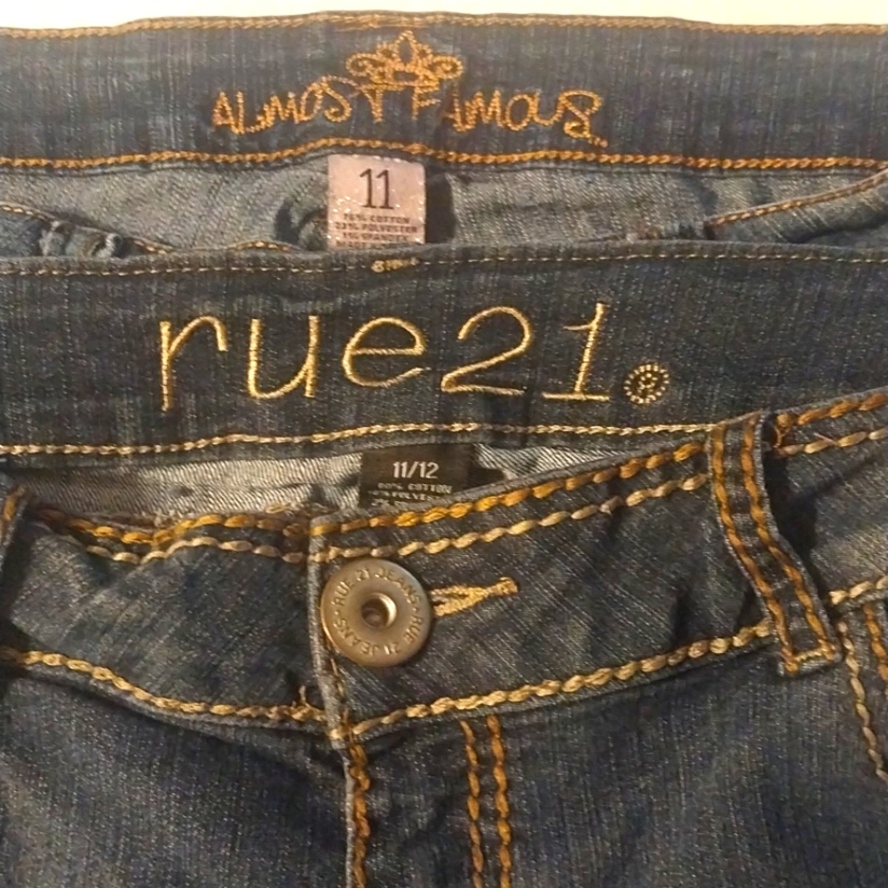 Jean Capri Bundle - Picture 5 of 7